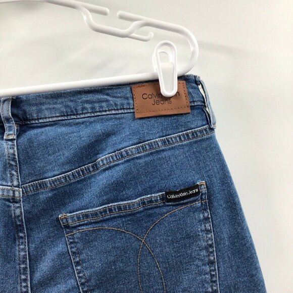 Calvin Klein Womn 14/32 Blue Medium Denim Distressed High Rise Straight Jean Nwt - Picture 8 of 12